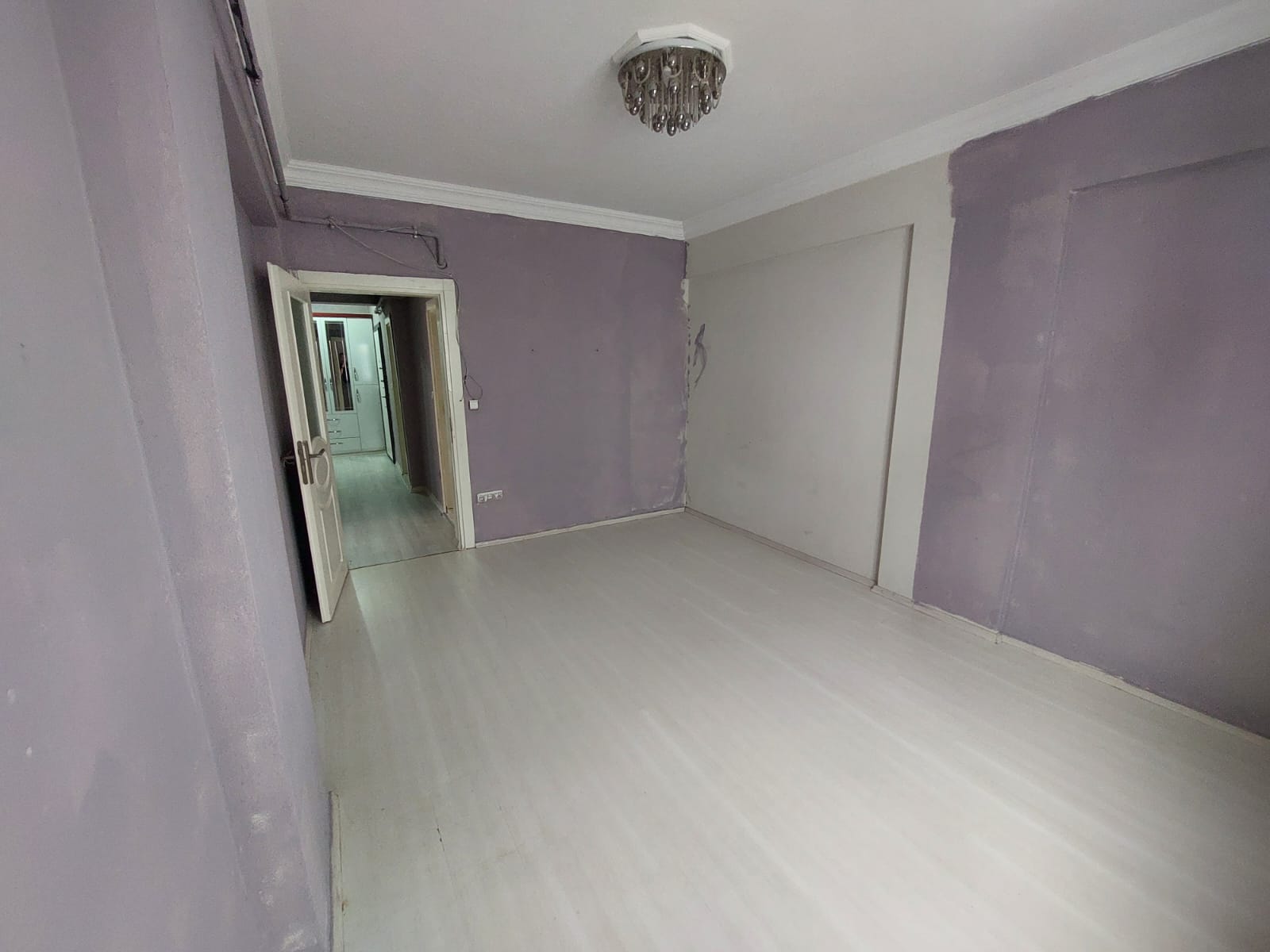 ŞAHİNCİLİ MAH. SATILK 2+1 100 METREKARE DAİRE